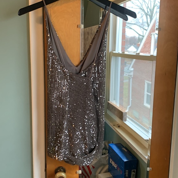 Express sexy cross cross sequin tank - Picture 3 of 4